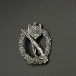 Infantry Assault Badge in Silver, Zinc, late-war variant